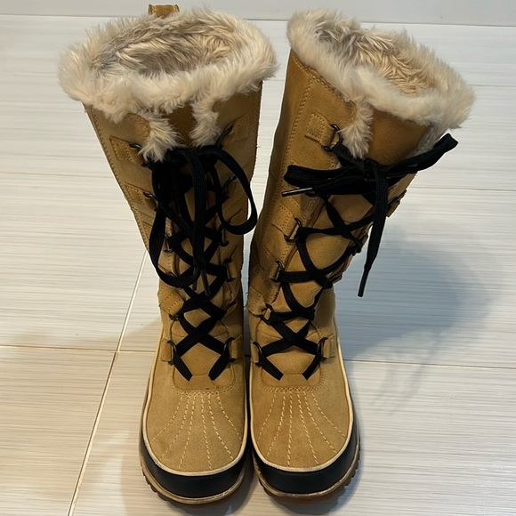 Sorel Shoes - Sorel Tivoli  Tall winter boots